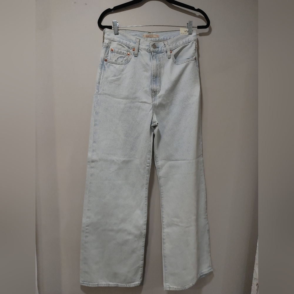 Levis Ribcage Stylish Light Blue Straight Leg Women's Jeans